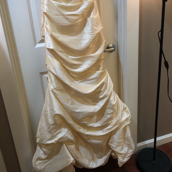 David’s Bridal Mermaid Gold Dress Prom Bridesmaid - Picture 6 of 8